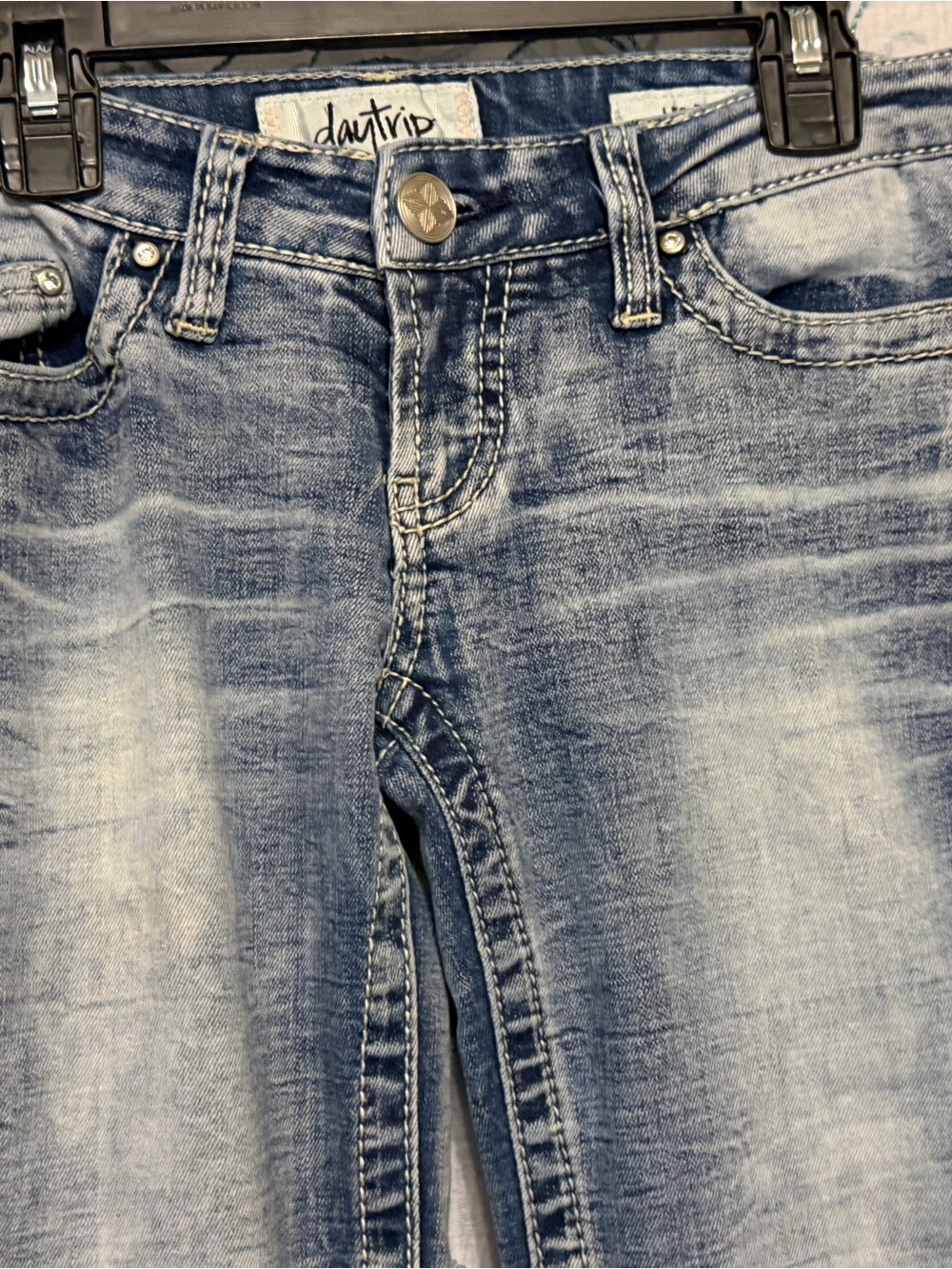 Daytrip Women's Light Wash Skinny Jeans size 25L